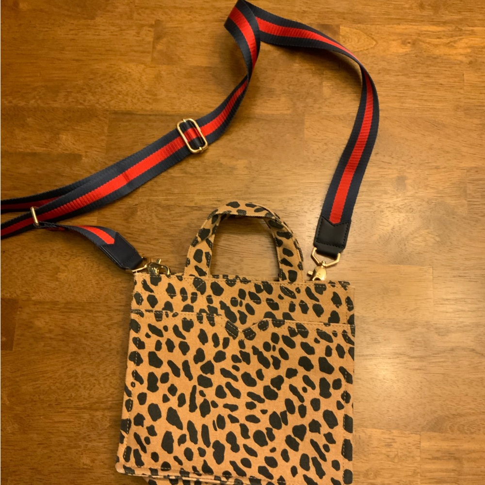 Stella and Dot. Crossbody bag.